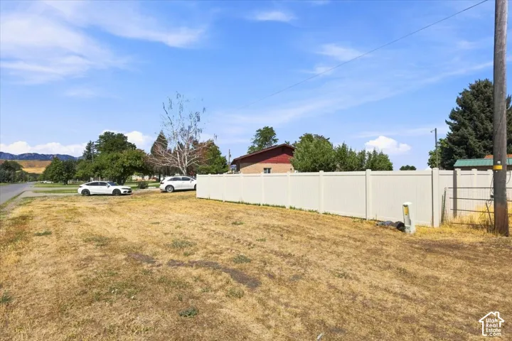 15 E 9000 St, Paradise, Utah 84328