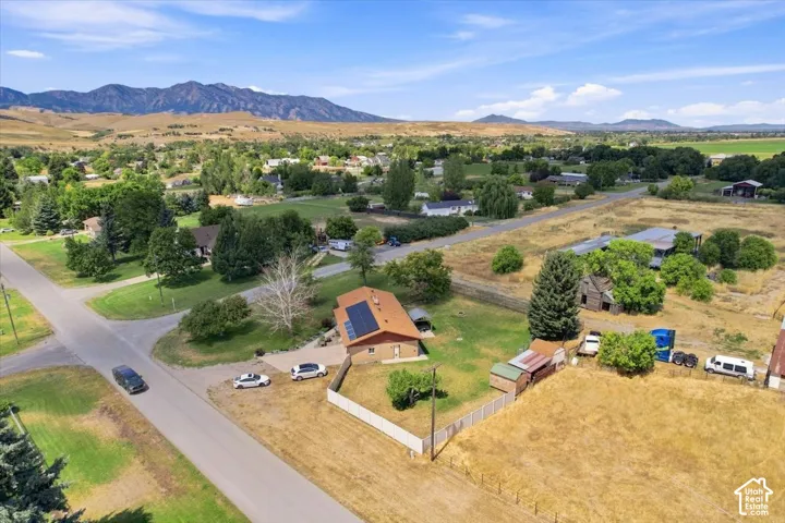 15 E 9000 St, Paradise, Utah 84328