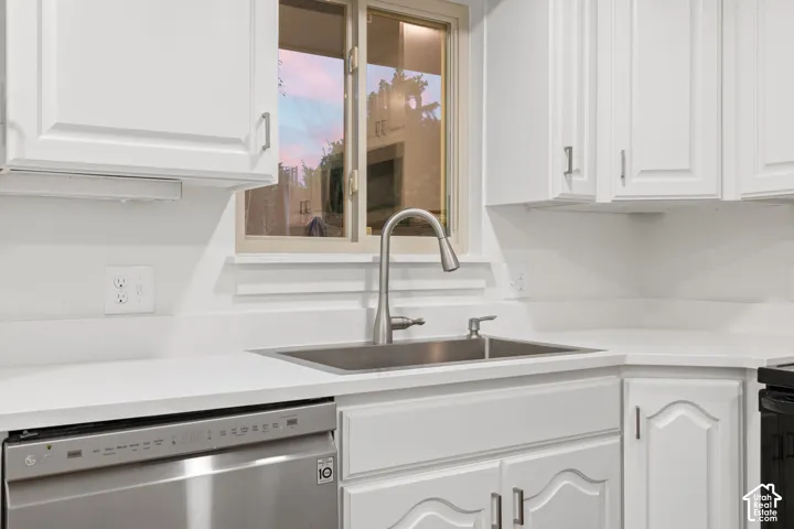 9565 S Indian Ridge Dr, Sandy, Utah 84092