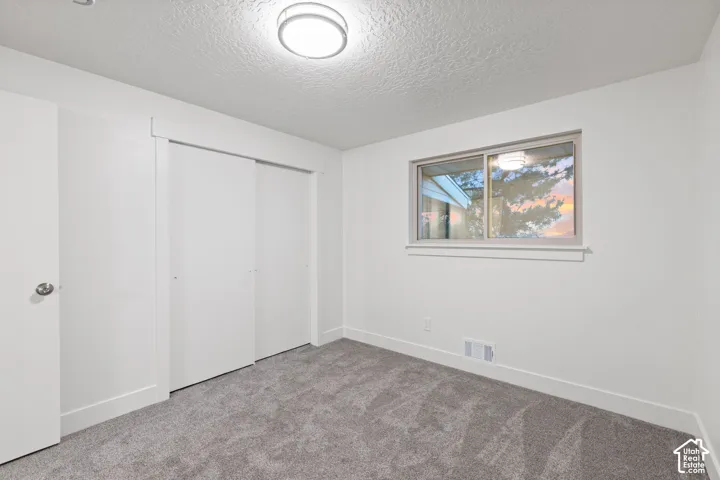 9565 S Indian Ridge Dr, Sandy, Utah 84092