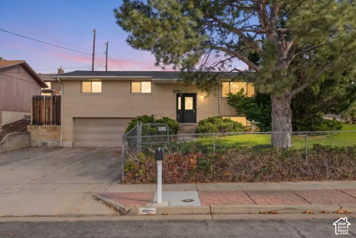 9565 S Indian Ridge Dr, Sandy, Utah 84092