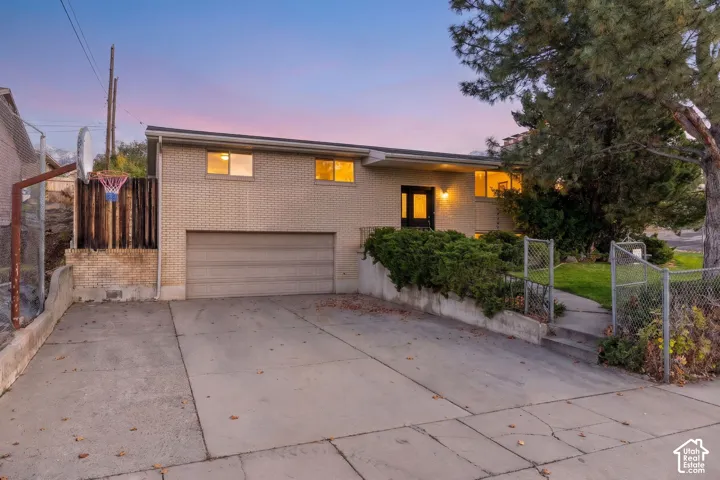 9565 S Indian Ridge Dr, Sandy, Utah 84092