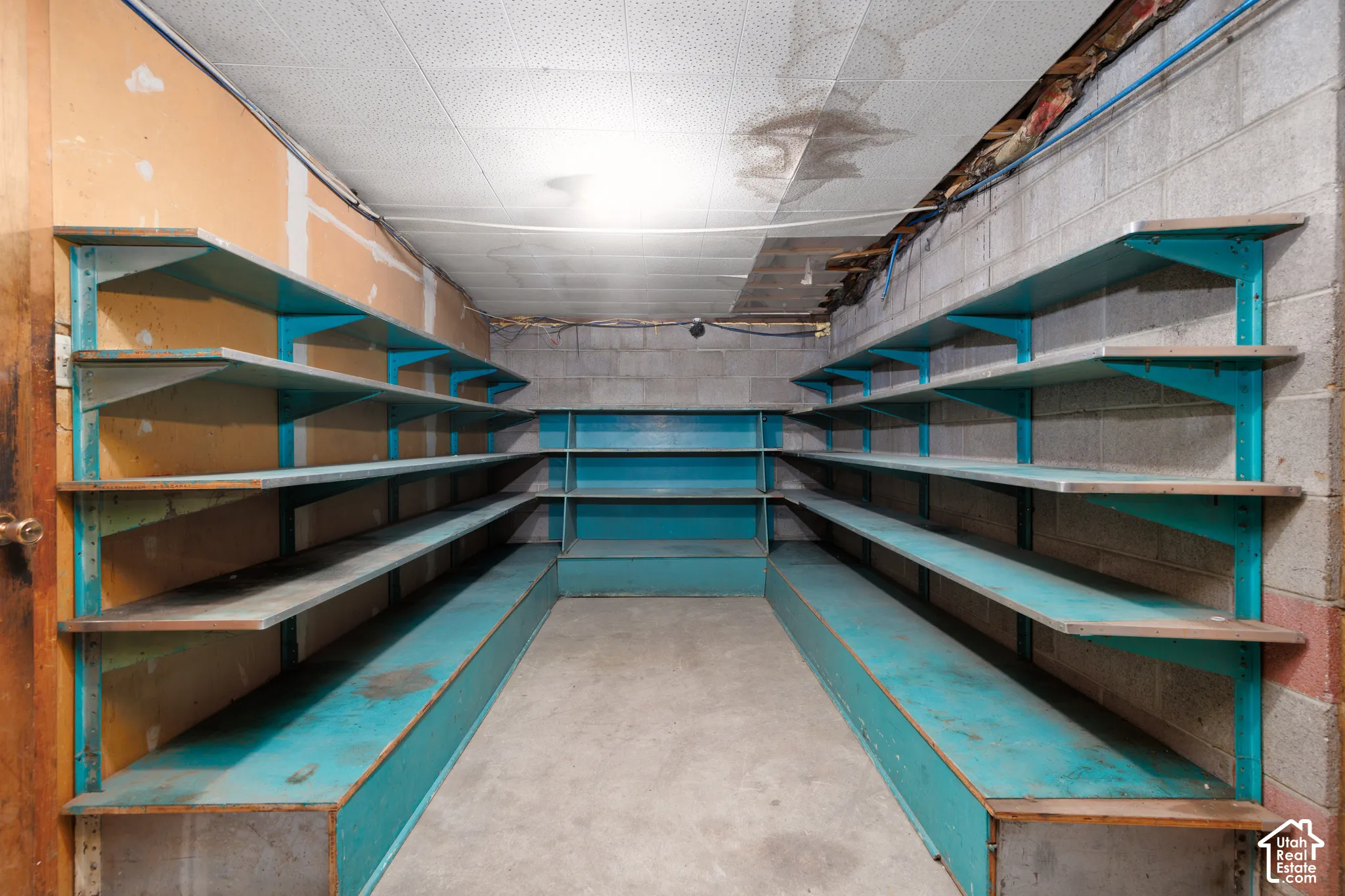Storage room mechanic area