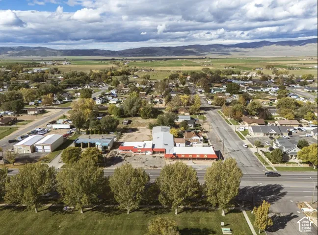 Aerial perspective of a commercial property