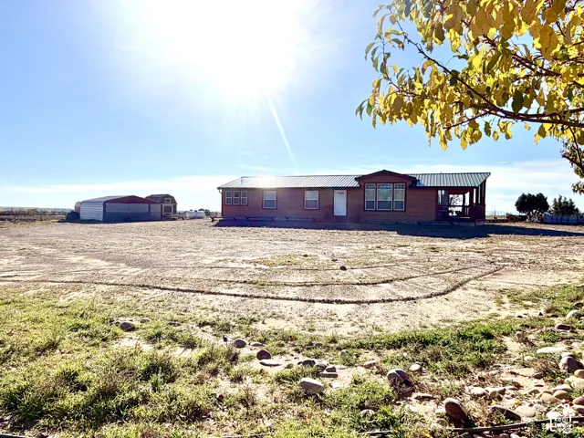 ~ Beautiful home on 1.5 acres ~