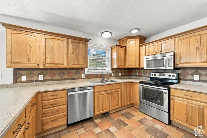 10602 S Pine Grove Way, South Jordan, Utah 84009
