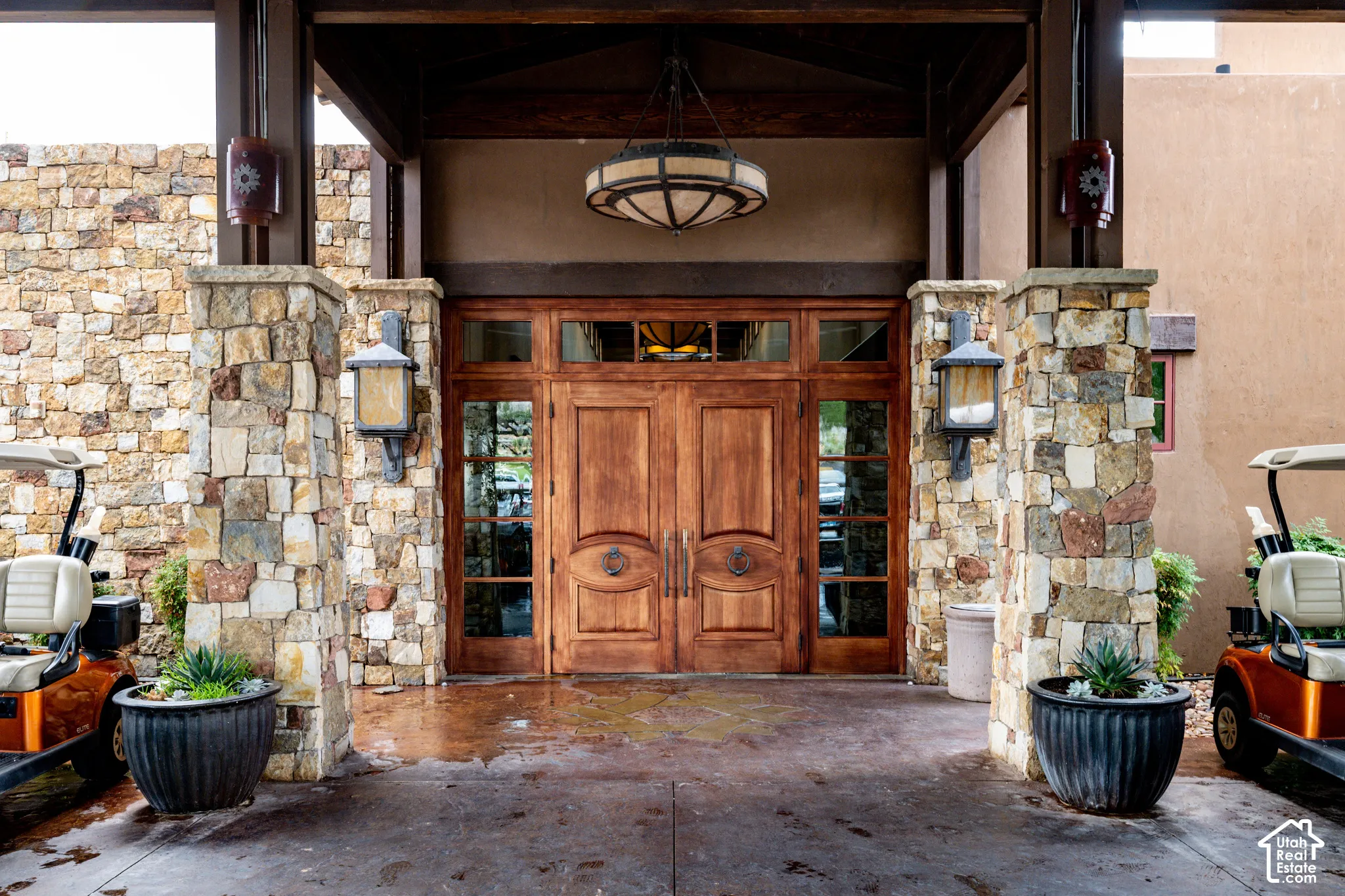 The Ledges clubhouse entry (community amenity)