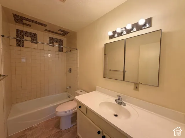 Full bath with Tile Shower