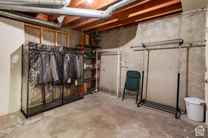 6425 S Tanner Ln, Murray, Utah 84121