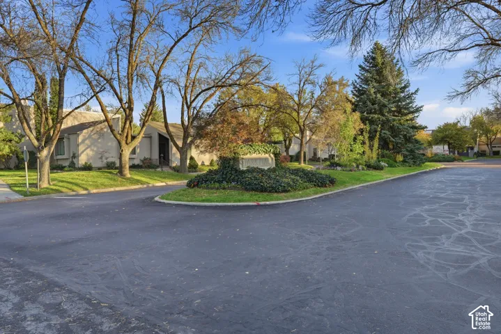 1575 E Ventnor Ave, Holladay, Utah 84121