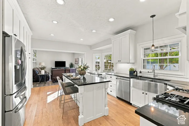 3887 Graymalkin Cir, South Jordan, Utah 84095