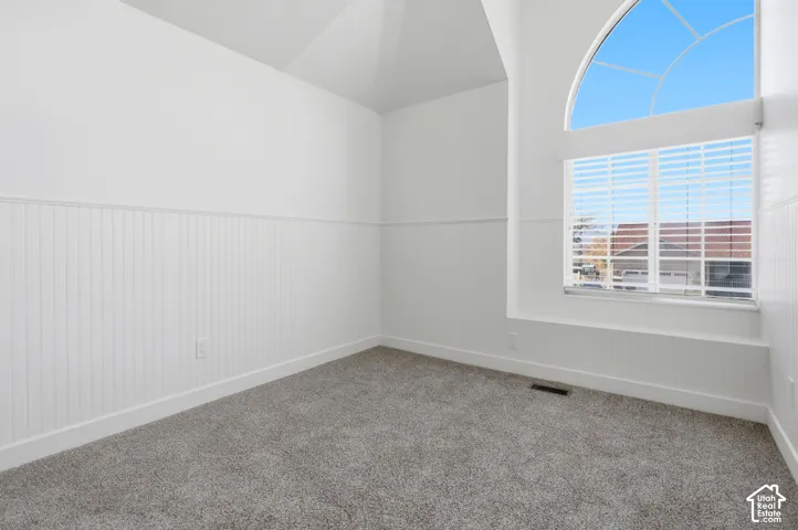 Bedroom #3, new carpet and paint