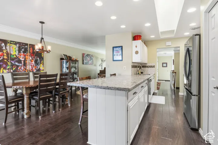 1513 E 5975 S, Holladay, Utah 84121