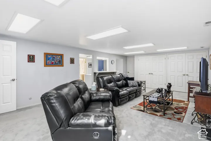 1513 E 5975 S, Holladay, Utah 84121