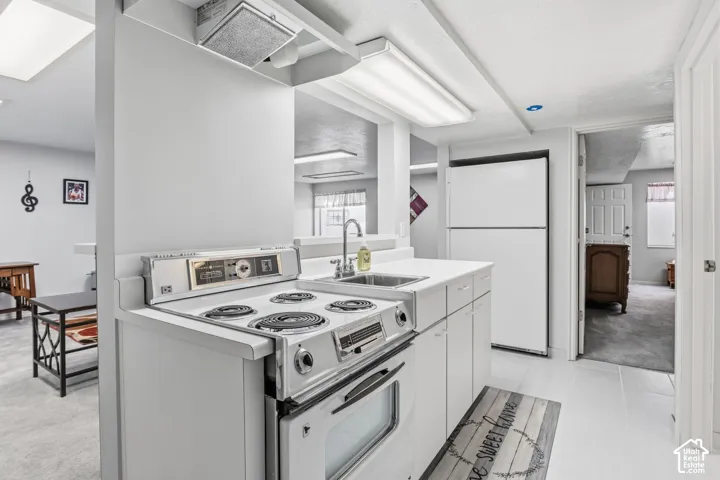 1513 E 5975 S, Holladay, Utah 84121