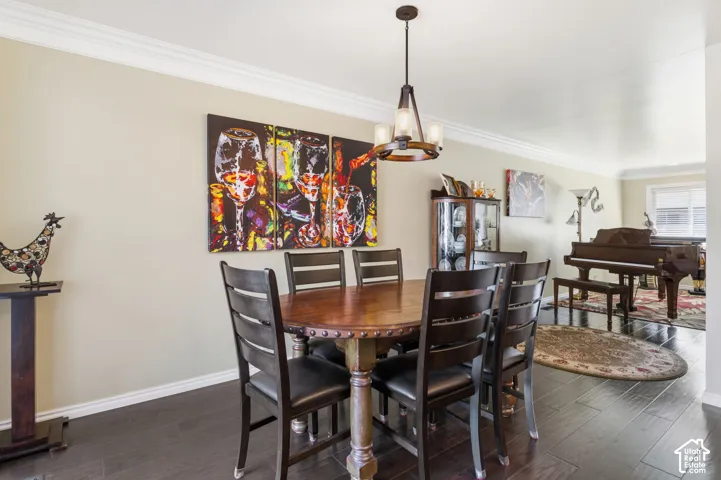 1513 E 5975 S, Holladay, Utah 84121