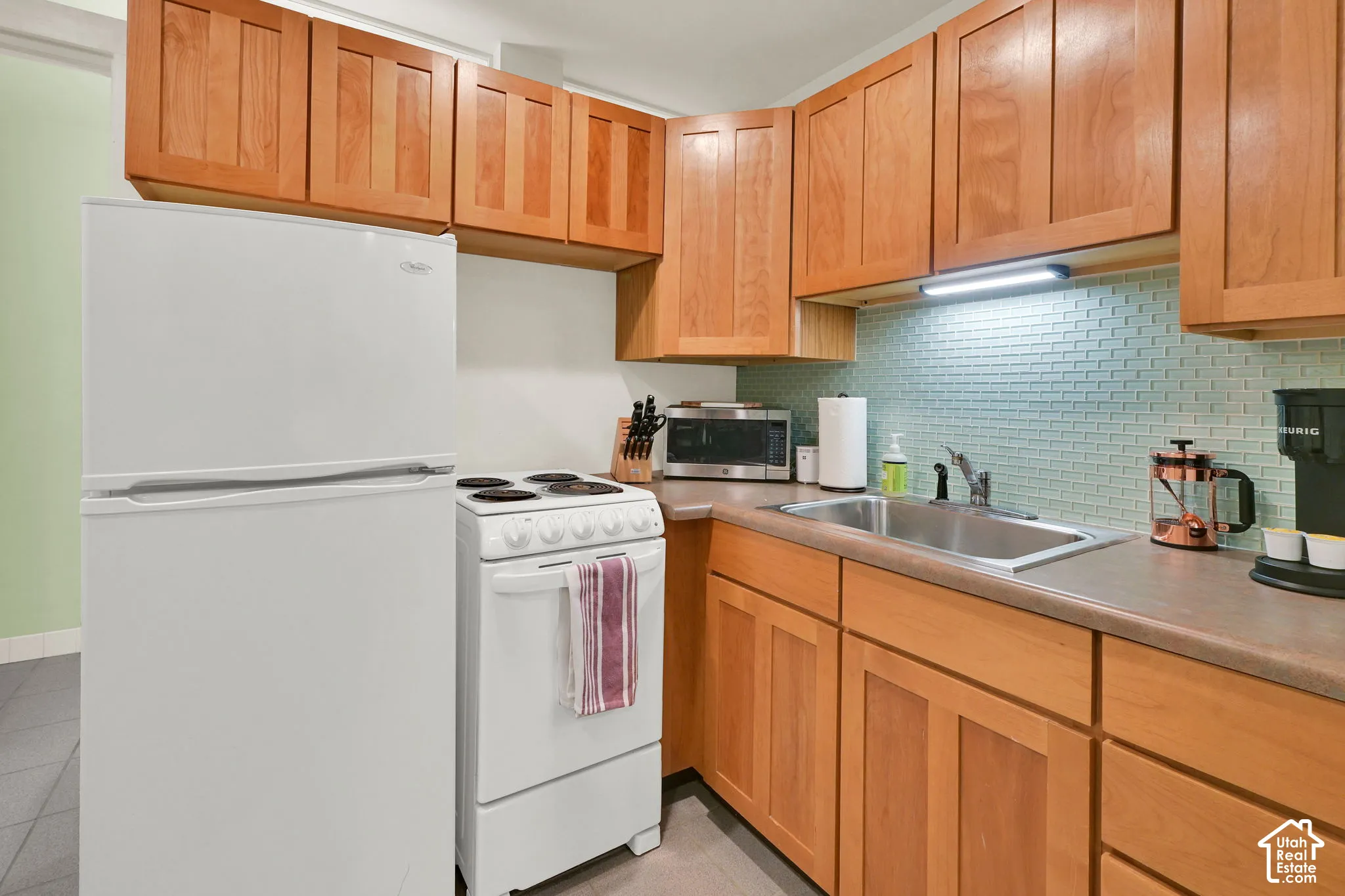 Basement Studio Apt Kitchen
