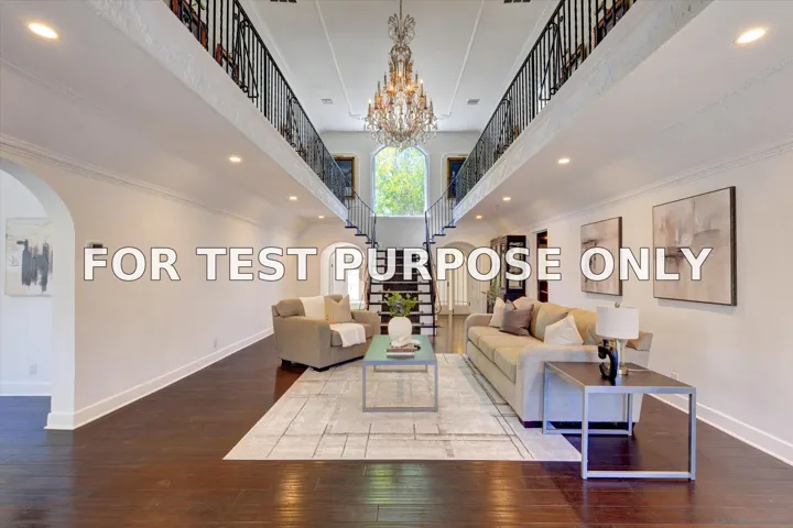 Demo/Test Data 1901 N Catalina Street, Los Angeles, CA 90027