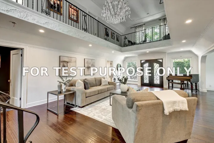 Demo/Test Data 1901 N Catalina Street, Los Angeles, CA 90027