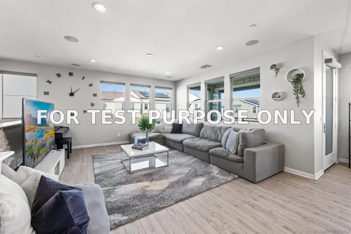 Demo/Test Data 1187 Calle Obsidiana Unit unit 3, Chula Vista, CA 91913