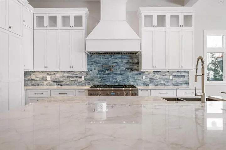 4819 Higel Ave, Sarasota, FL 34242