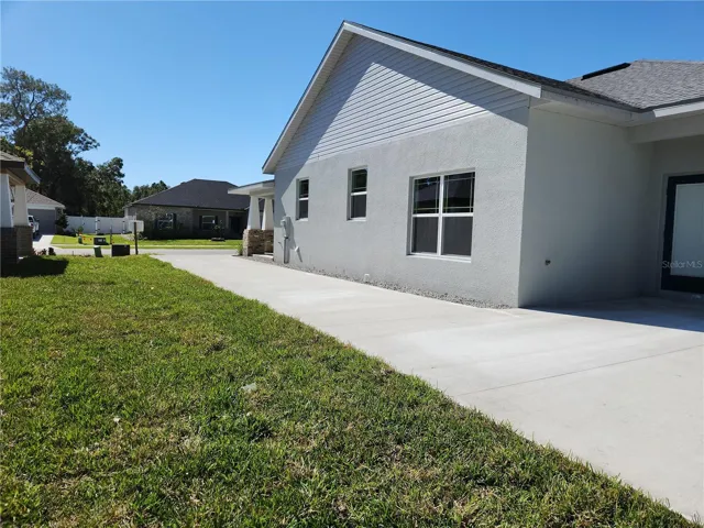416 Shannon Estates Ct, Plant City, FL 33563
