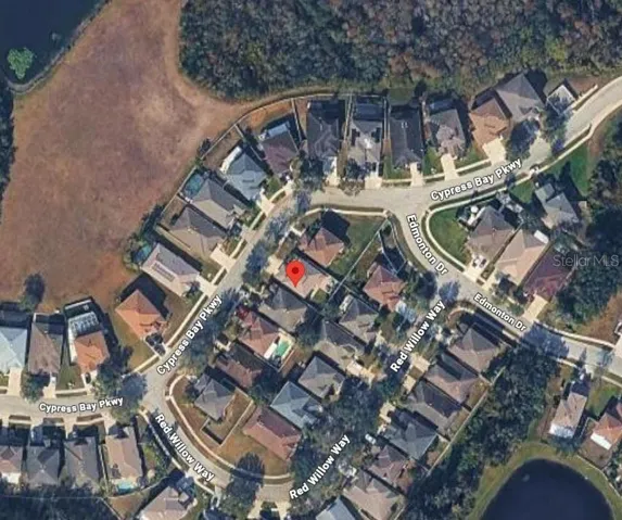 18425 Cypress Bay Pkwy, Land O Lakes, FL 34638