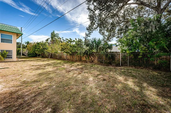 2001 Greenbriar Blvd #6, Clearwater, FL 33763