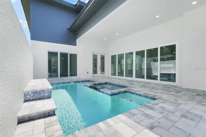 3036 Kensington Ave, Davenport, FL 33837