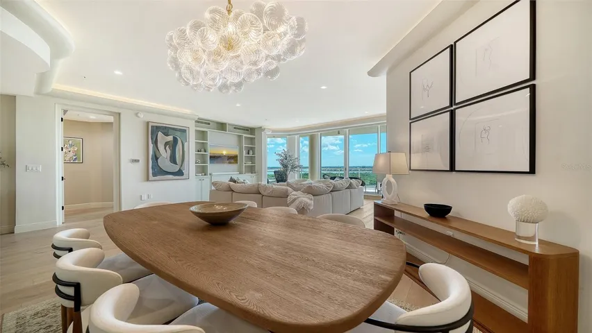 1300 Benjamin Franklin Dr #809, Sarasota, FL 34236