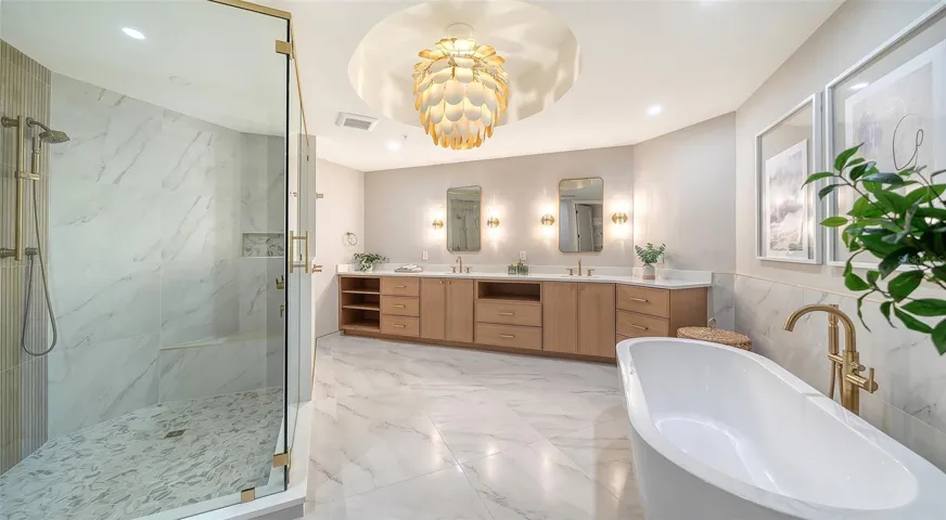 1300 Benjamin Franklin Dr #809, Sarasota, FL 34236