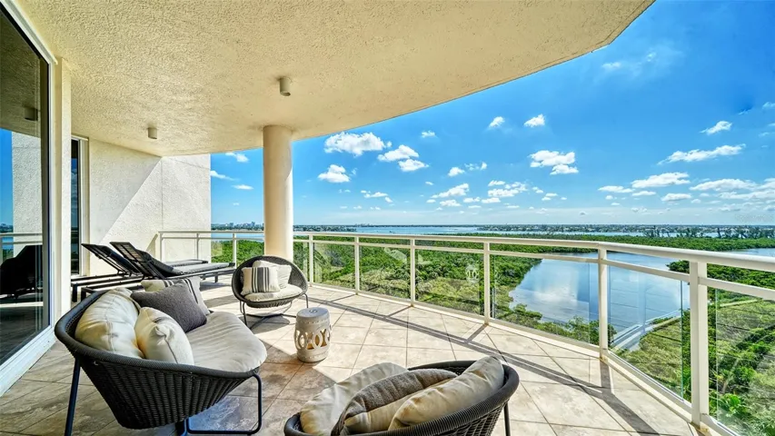 1300 Benjamin Franklin Dr #809, Sarasota, FL 34236