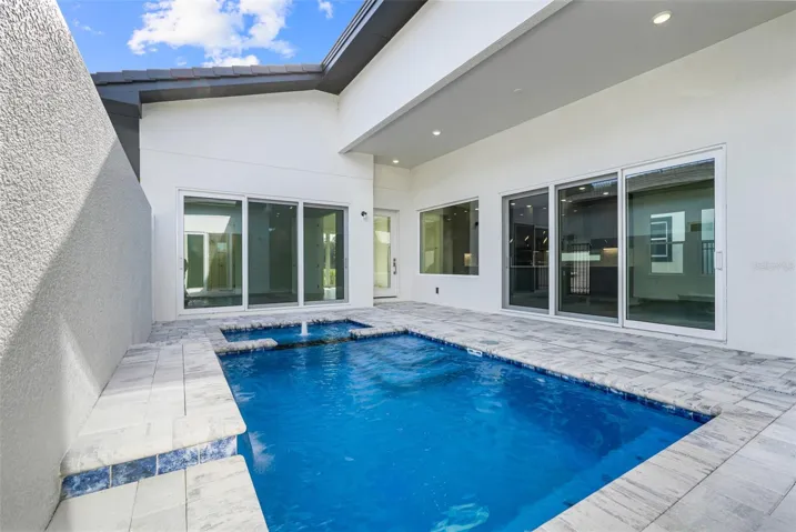 3044 Kensington Ave, Davenport, FL 33837