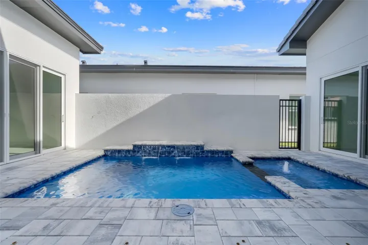 3044 Kensington Ave, Davenport, FL 33837