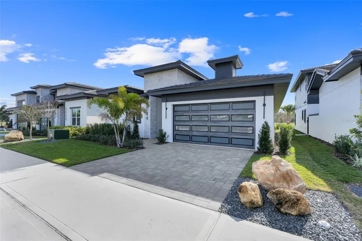 3044 Kensington Ave, Davenport, FL 33837