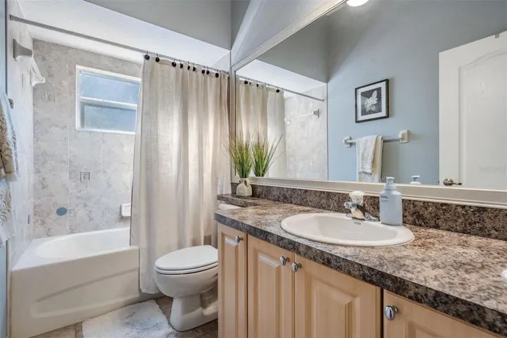 Downstairs full bath