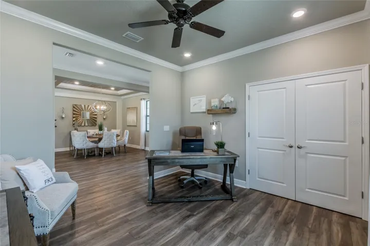704 Estates Blvd, Tarpon Springs, FL 34688