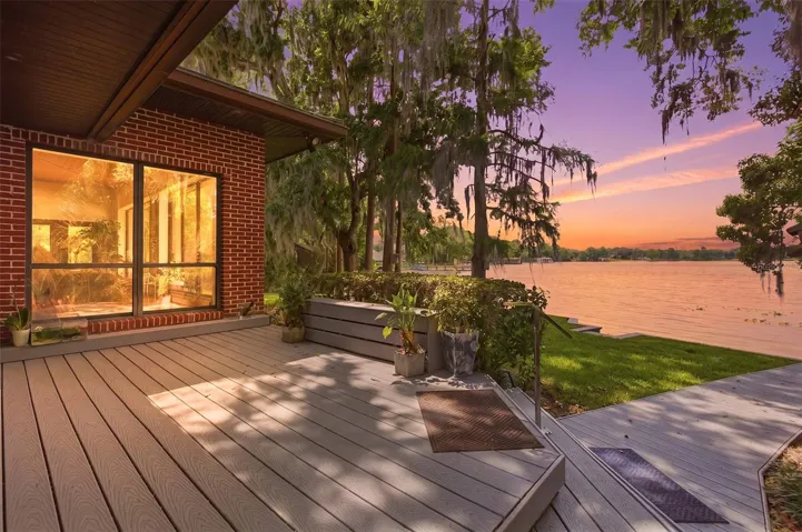 4910 E Lake Dr, Winter Springs, FL 32708