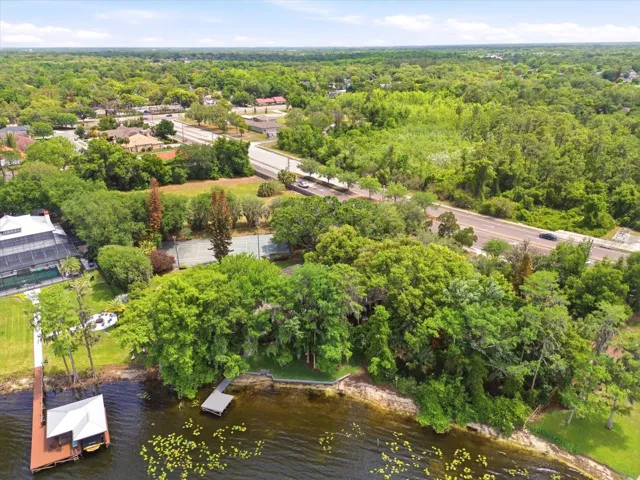 4910 E Lake Dr, Winter Springs, FL 32708