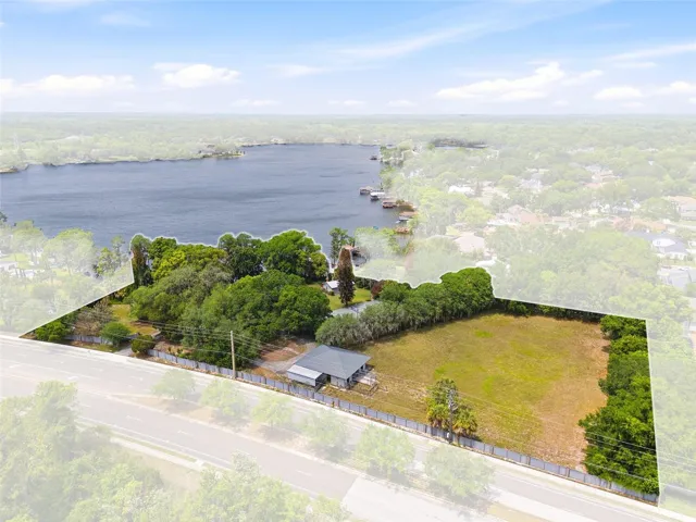 4910 E Lake Dr, Winter Springs, FL 32708