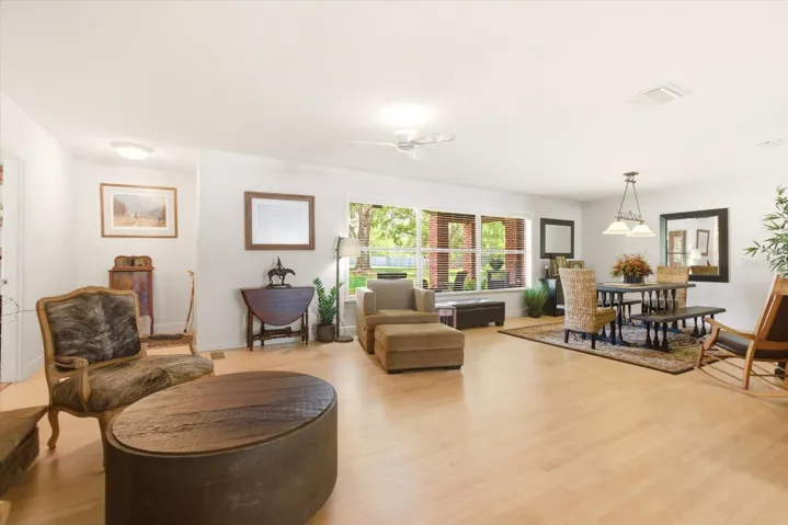 4910 E Lake Dr, Winter Springs, FL 32708