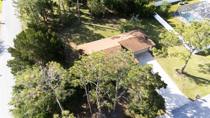 8 Lladd Ct, Palm Coast, FL 32164