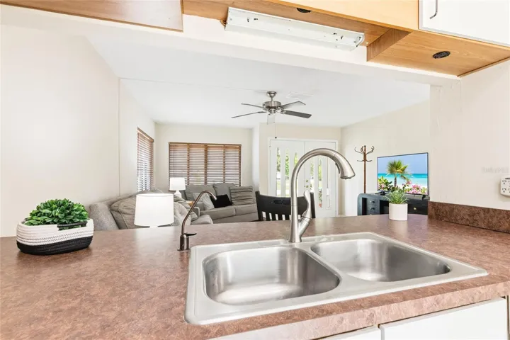 8 Lladd Ct, Palm Coast, FL 32164