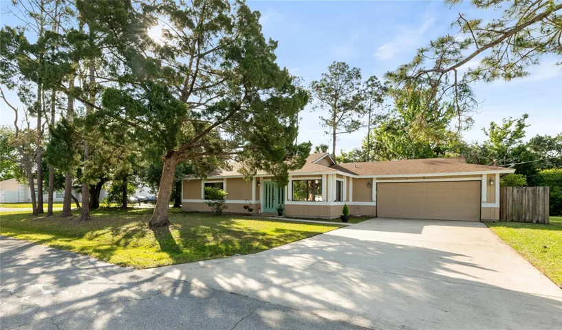 8 Lladd Ct, Palm Coast, FL 32164
