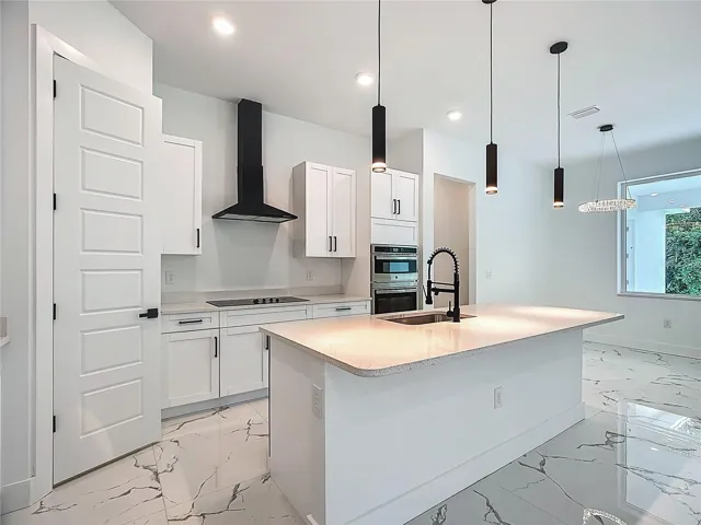2105 Dorman Rock Pl, Plant City, FL 33565