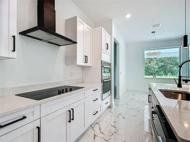 2105 Dorman Rock Pl, Plant City, FL 33565