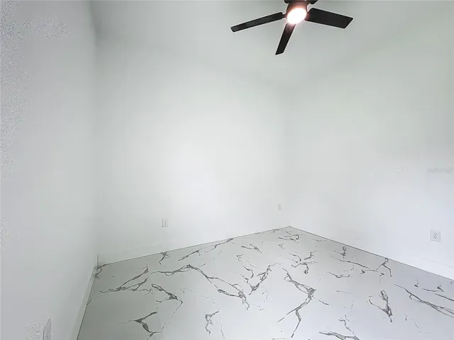 2105 Dorman Rock Pl, Plant City, FL 33565