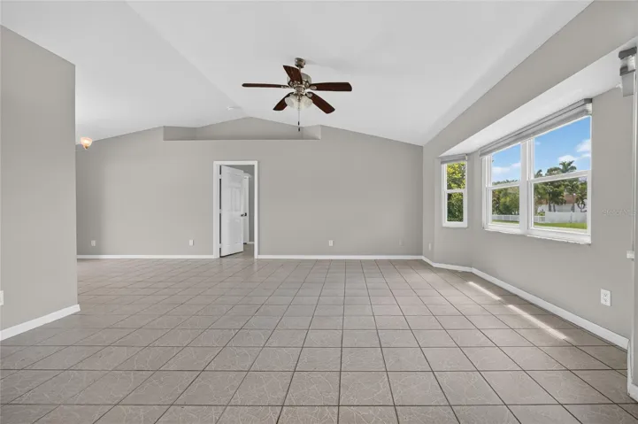 881 Riviera Ln Nw, Port Charlotte, FL 33948