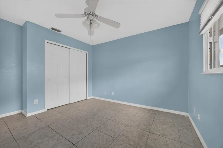 881 Riviera Ln Nw, Port Charlotte, FL 33948