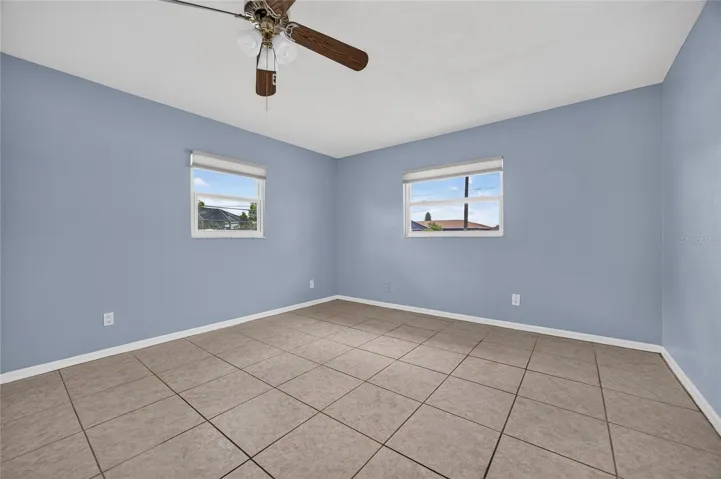 881 Riviera Ln Nw, Port Charlotte, FL 33948